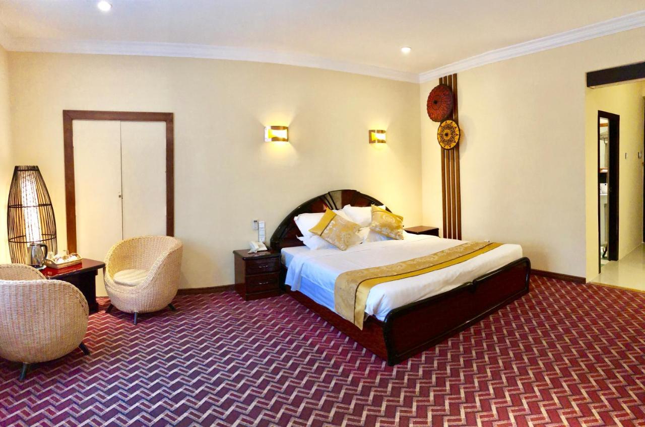 Taunggyi Hotel מראה חיצוני תמונה